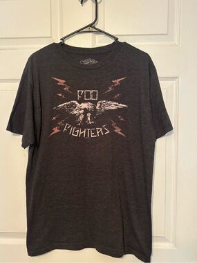 Vintage Foo Fighters Heather Gray Tee Shirt.